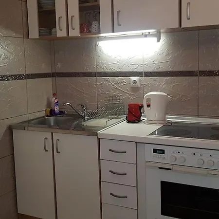 Panorama Stan Na Dan Uzice, Glavna Ulica