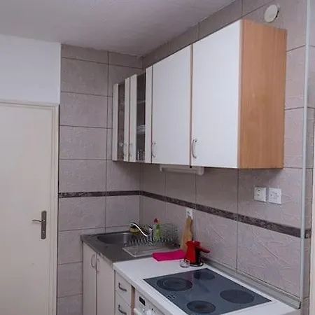 Panorama Stan Na Dan Uzice, Glavna Ulica * Užice