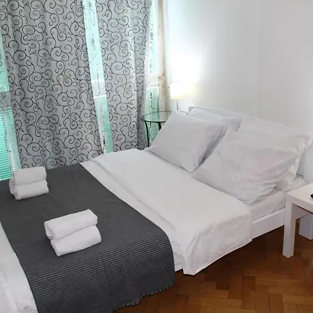 Panorama Stan Na Dan Uzice, Glavna Ulica Užice