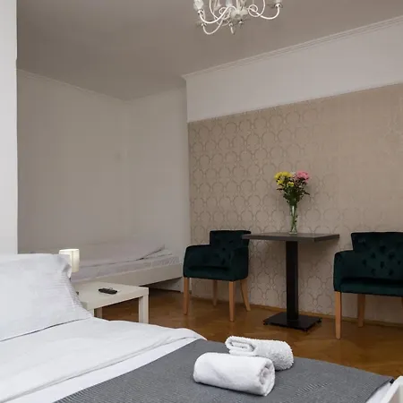 Panorama Stan Na Dan Uzice, Glavna Ulica * Užice