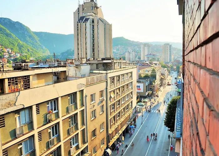 Panorama Stan Na Dan Uzice, Glavna Ulica * Užice