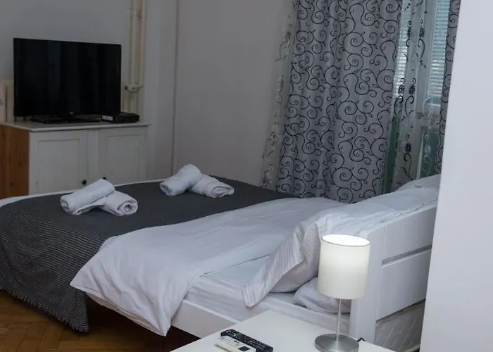 Panorama Stan Na Dan Uzice, Glavna Ulica דירה Užice